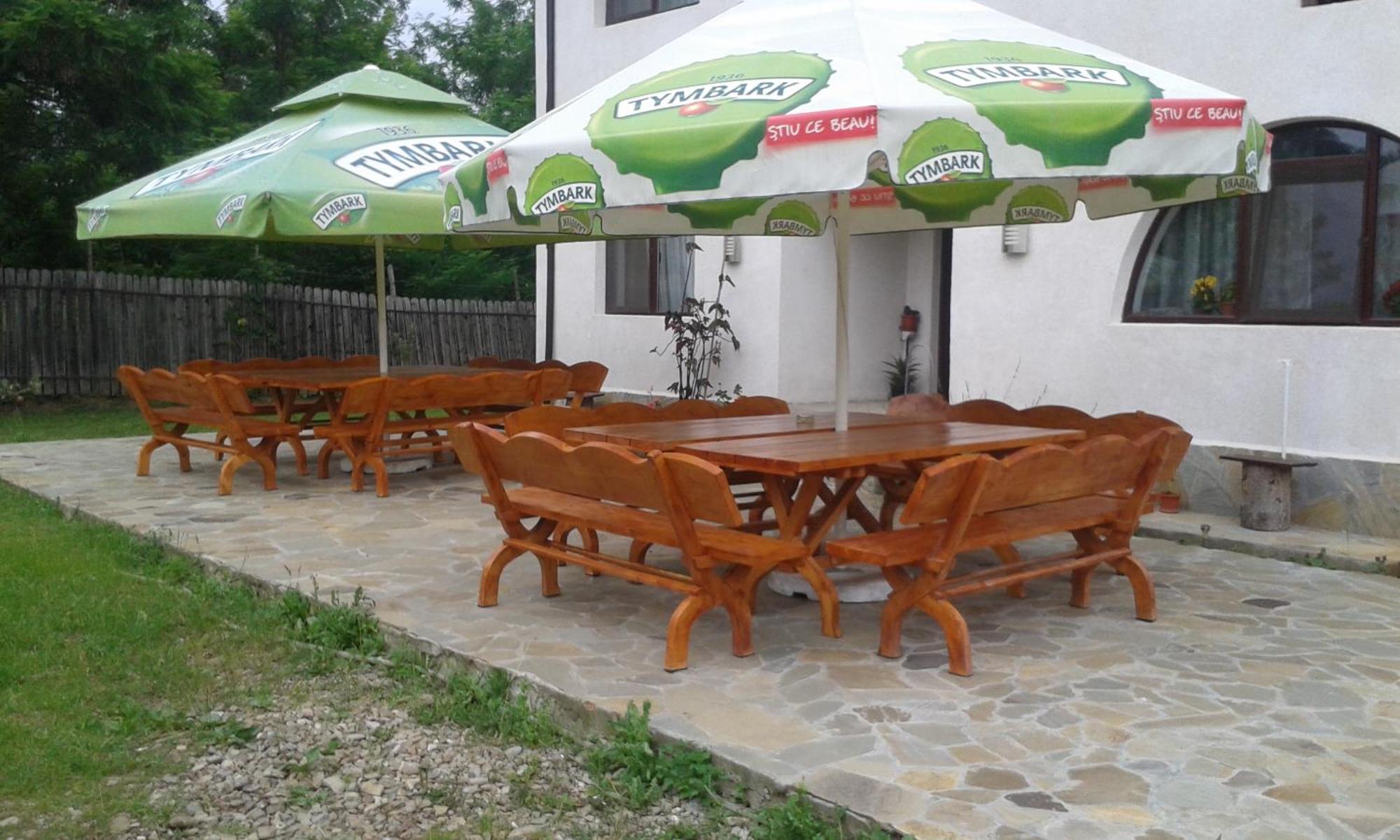 Vila Madudu Vălenii de Munte Exteriör bild