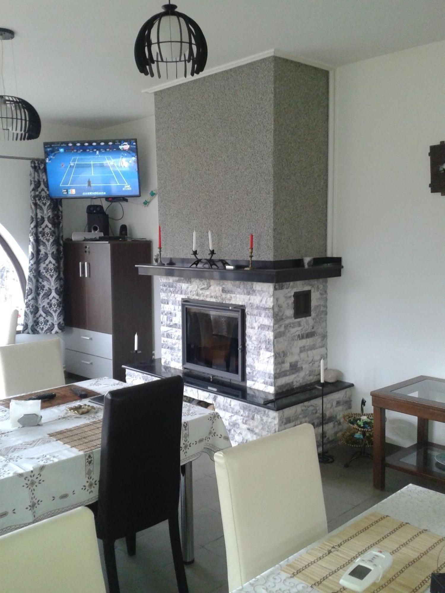 Vila Madudu Vălenii de Munte Exteriör bild